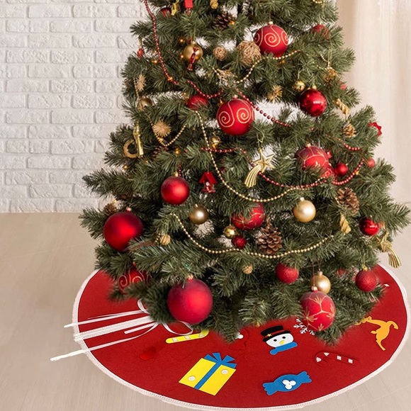 Christmas Tree Skirt 35 inch Red With Ornaments decor - Picture 4 of 6